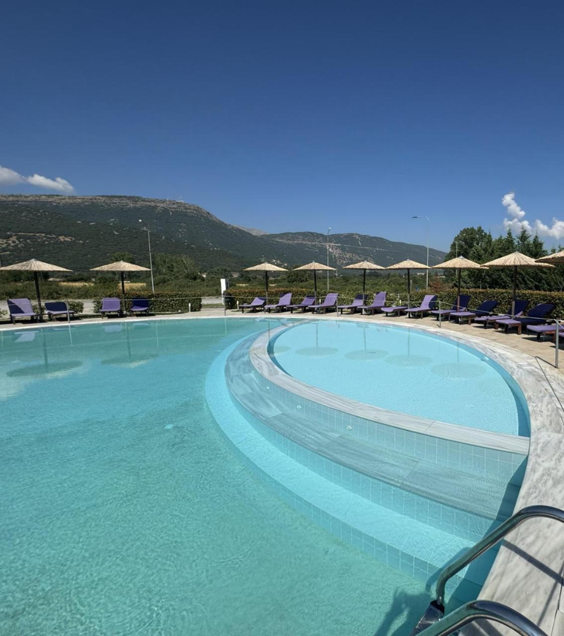 Aar Hotel & Spa อิโออันนินา ภายนอก รูปภาพ