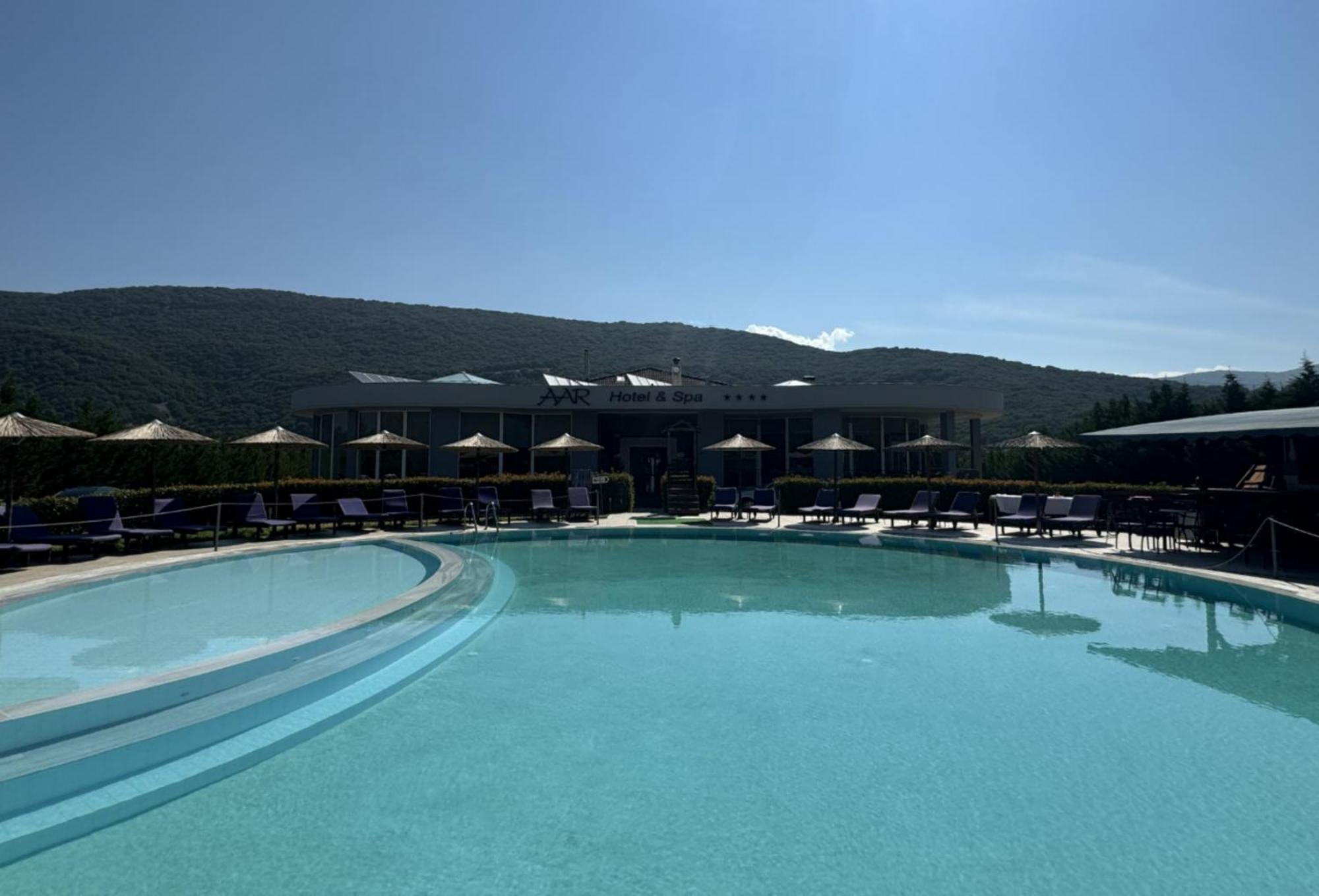 Aar Hotel & Spa อิโออันนินา ภายนอก รูปภาพ