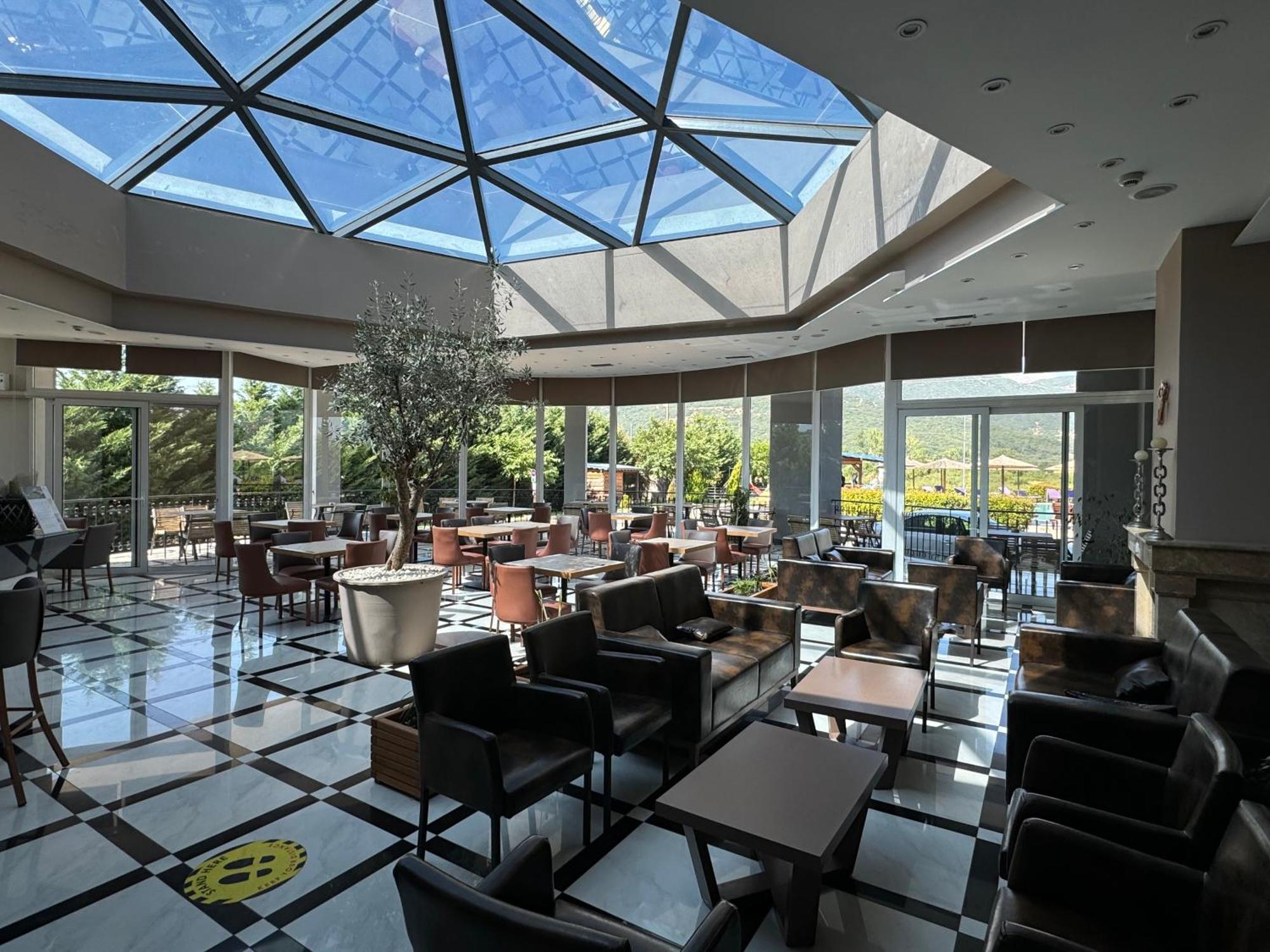 Aar Hotel & Spa อิโออันนินา ภายนอก รูปภาพ