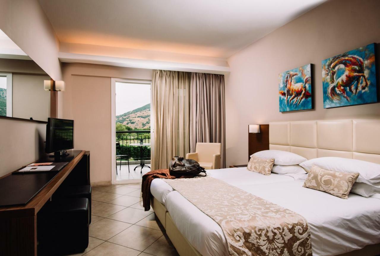 Aar Hotel & Spa อิโออันนินา ภายนอก รูปภาพ